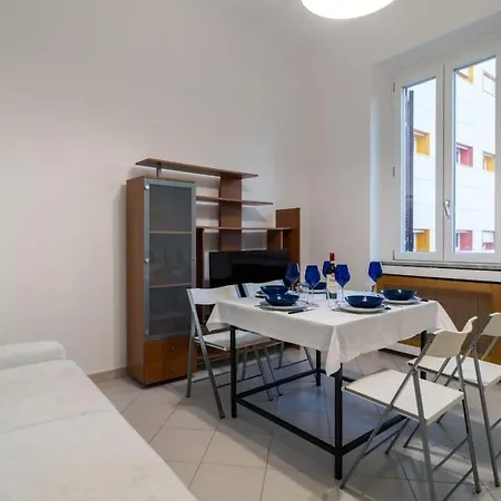 Apartment M3 10 Min Duomo Luxury Fondazione Prada House Milan
